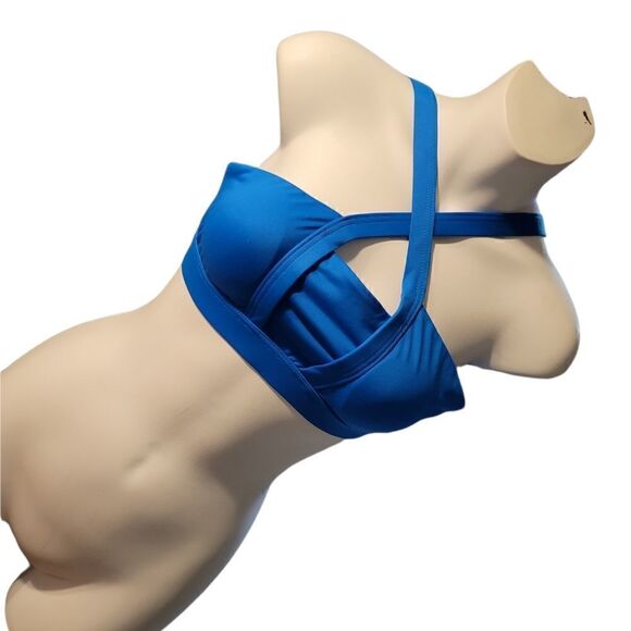 Xinki Cross Halter Bikini Top - Picture 2 of 14